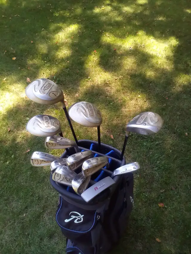Golf clubs in Golf in Sarnia - Image 9