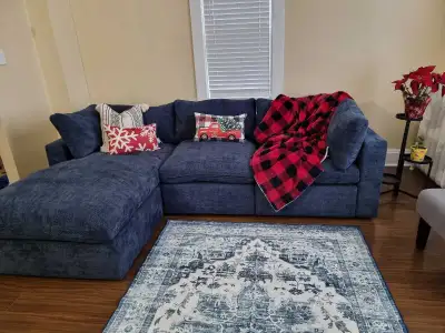 Cozey couch, View more