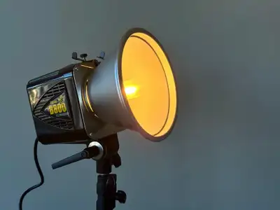 Paul C. Buff Studio Strobes – Set of 3 + Light Stands (Excellent Condition) Complete studio lighting...