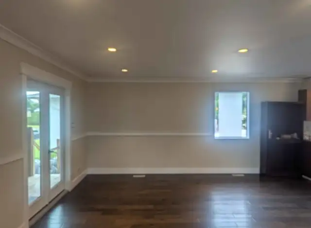 House for Rent (4Bed+1 Bath & Yard