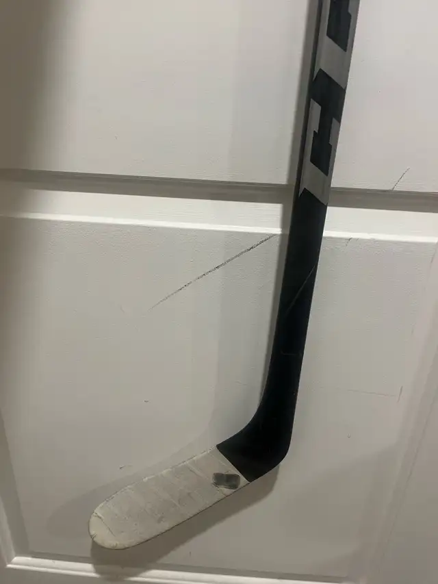 CCM Ribcore Pro Hockey Stick in Hockey in Markham / York Region - Image 6
