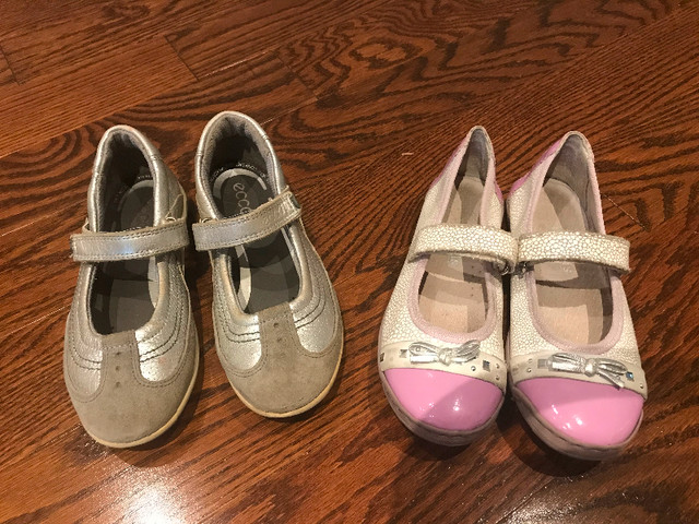 Kids girls ECCO shoes in Clothing - 4T in Mississauga / Peel Region