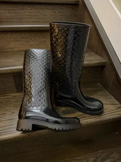  boots shoes , View more