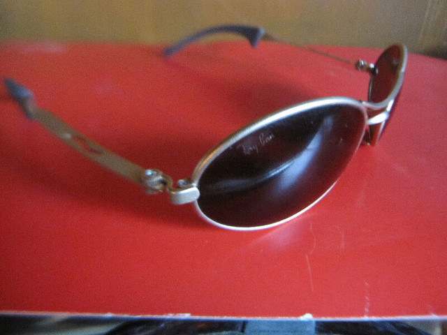 Ray Ban Sunglasses Orbs Eclipse W2178 Gold Bausch  Lomb USA Rare in Other in City of Toronto - Image 4