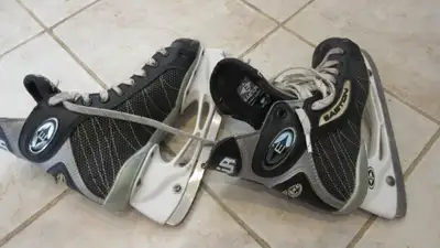 Child hockey skates size 4.5D (Shoe size 6), View more