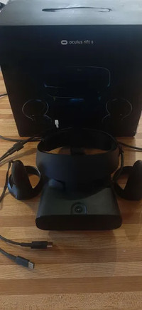 Oculus Rift S (Virtual Reality Headset w/ Controllers)