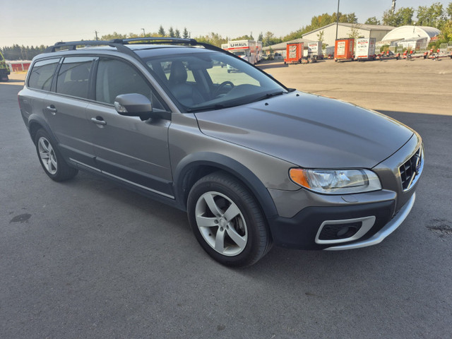 2011 Volvo XC70 T6 AWD in Cars & Trucks in Edmonton - Image 4