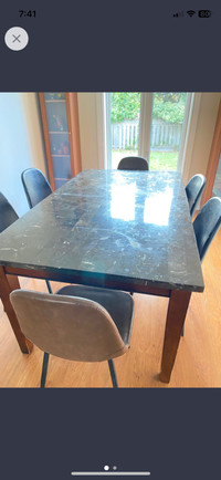 Dining Table with 6 Leather Chairs 