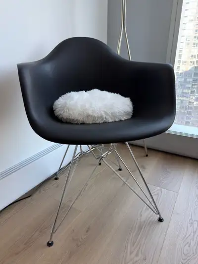 Fauteuil / Armchair EIFFEL (Structube), View more