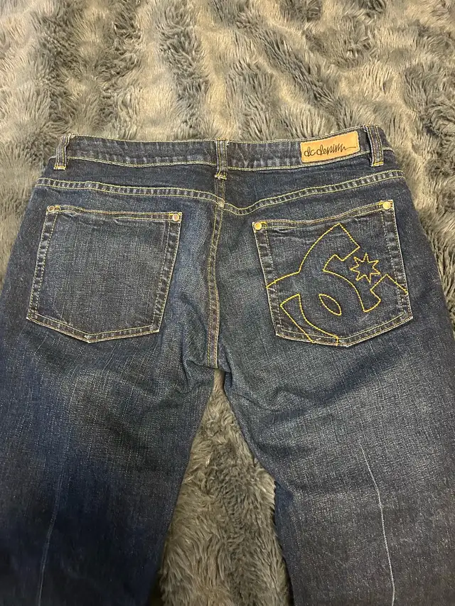 Dc women’s denim jeans in Women's - Bottoms in Barrie - Image 2