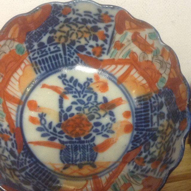 Early Antique Japanese Imari Porcelain Bowl in Arts & Collectibles in Vancouver - Image 3