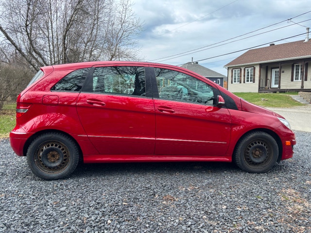 Mercedes-Benz B200 2009 non turbo — photo 2