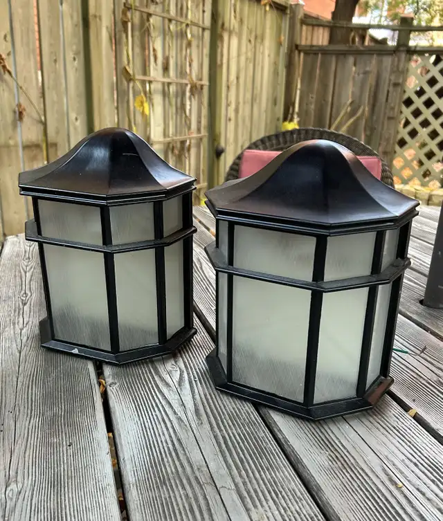 Wall sconces in Indoor Lighting & Fans in Ottawa - Image 2