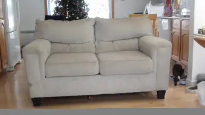 Divan 2 places gratuit, View more