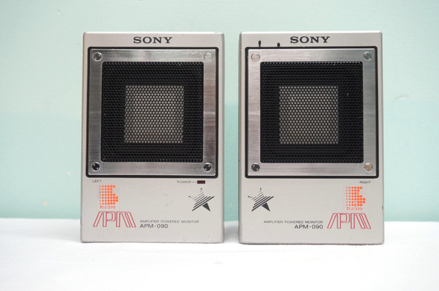 Vintage Sony APM-090 powered monitor speakers - Made in Japan in Speakers in Markham / York Region - Image 2