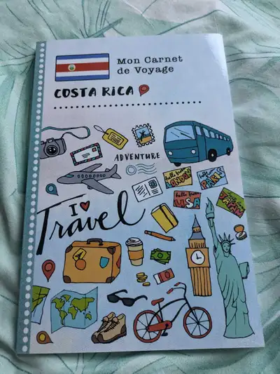 Ce carnet de voyage est parfait pour noter vos aventures! Il est en condition comme neuf nous l'avon...