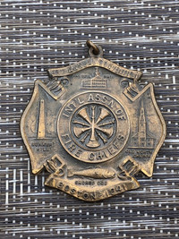 Vintage 1941 Medallion International Association Of Fire Chiefs 