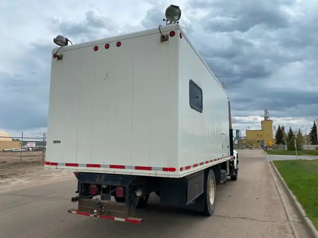 INTERNATIONAL 4900 Max force with mobile office in Cars & Trucks in Edmonton - Image 7