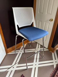 Haworth Very Fixed Side Chair Stool