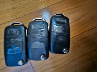 Volkswagen MK5 jetta/golf 2006-2008 Key fobs / key 30$ each key fob / 10$ for single key