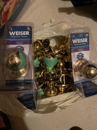 Weiser golden color knob / lock