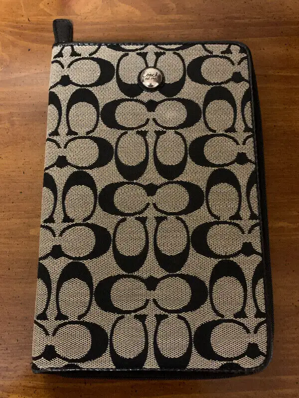 New Coach Mini  iPad Case in iPads & Tablets in St. Albert - Image 2