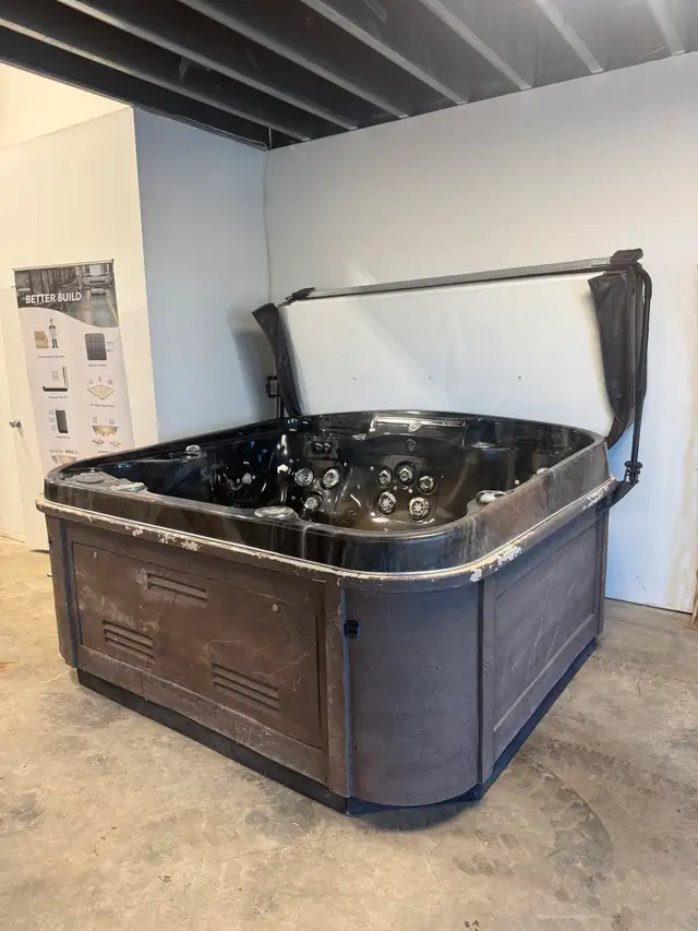 refurbished coast spa in Hot Tubs & Pools in Red Deer - Image 6