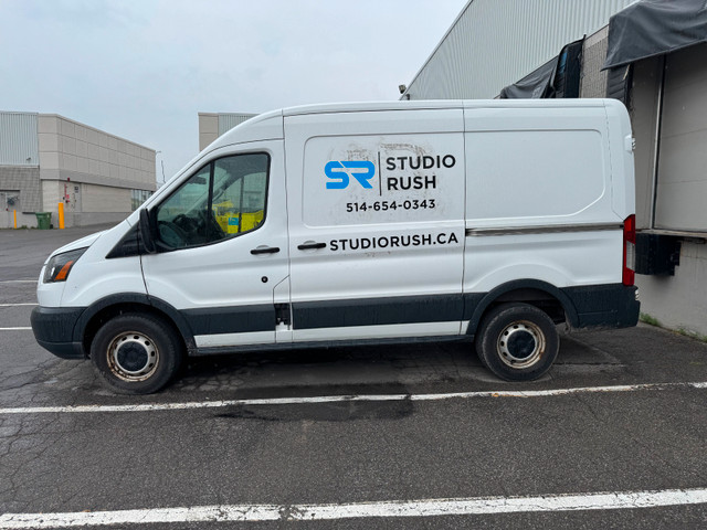 FOR SALE: 2016 Ford Transit 250 – Excellent Condition dans Autos et camions  à Ville de Montréal - Image 2