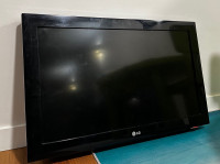 32 inch LG TV (not smart tv)