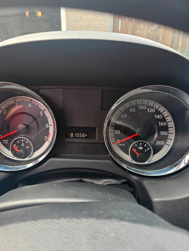 2013 dodge grand caravan low km in Cars & Trucks in Hamilton - Image 3