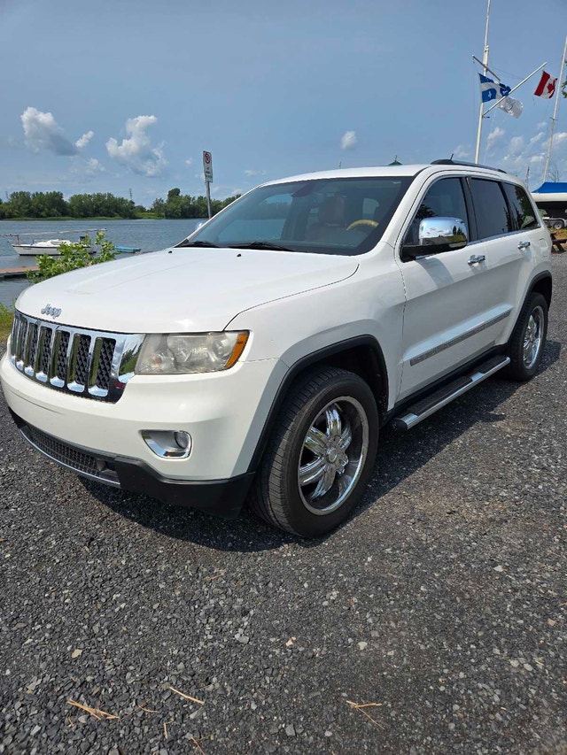 Jeep Grand Cherokee Overland 2013 — photo 4