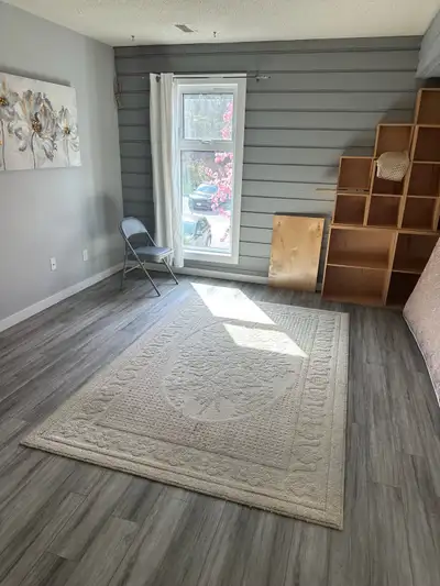 Kamloops Townhouse for rent. Great Location. 2 Bdrm 1 Bath - Available Immediately or Later. $2200 /...