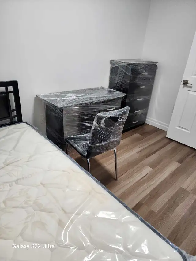 Room rent near York University  in Room Rentals & Roommates in City of Toronto - Image 3