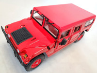 1:18 Diecast Maisto Special Edition Hummer H1 Station Wagon Red