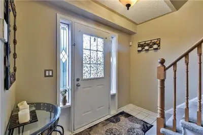 Last 1 Room available for Rent in Brampton 4 Bedrooms | 3 Bathrooms | 2,400 Sq. Ft. Address: Nuffiel...