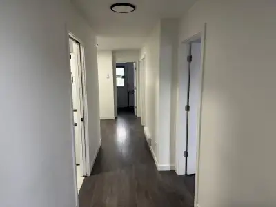 4829 Saint Urbain, Montreal, QC, Canada Property Description Video of Apartment: https://www.youtube...