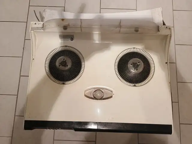 Hood for the Cooking Range - 30 Inches Wide in Stoves, Ovens & Ranges in Markham / York Region - Image 4