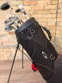 Oakley golf bag, with set of right-handed clubs (PRICE REDUCED)