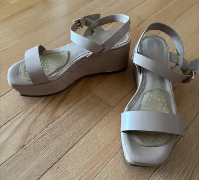 Women’s Sandals, View more