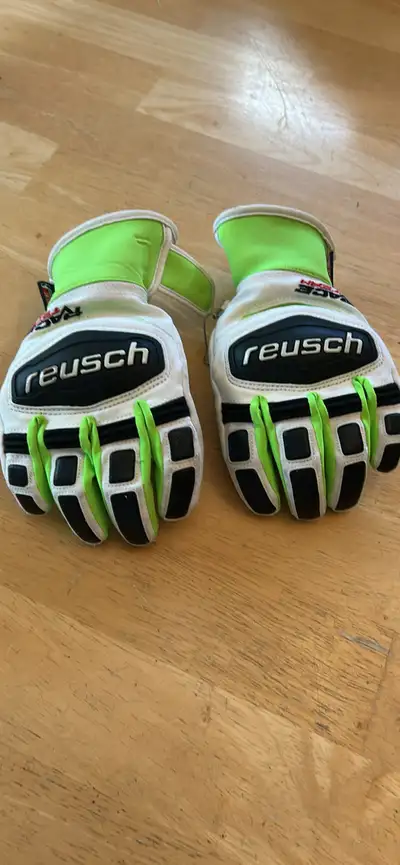 Child’s Size Small  Reusch Race Team Ski Gloves, View more