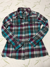 2 x Patagonia Women’s flannel shirts size 4 (small)
