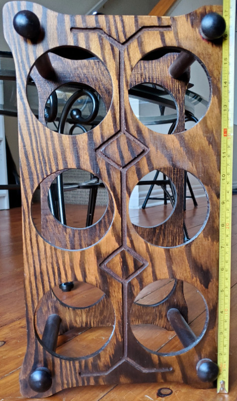 Wood wine bottle rack in Home Décor & Accents in City of Halifax - Image 2