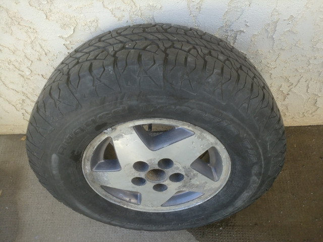 235/75R15 on Alloy 5x4.5" Rim BFGoodrich Tire in Tires & Rims in Lethbridge - Image 2