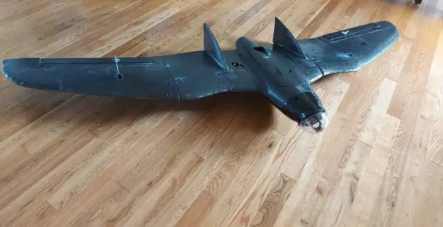 RC Plane big 1950mm FPV Wing & Two LiPo Batteries in Hobbies & Crafts in Calgary - Image 6