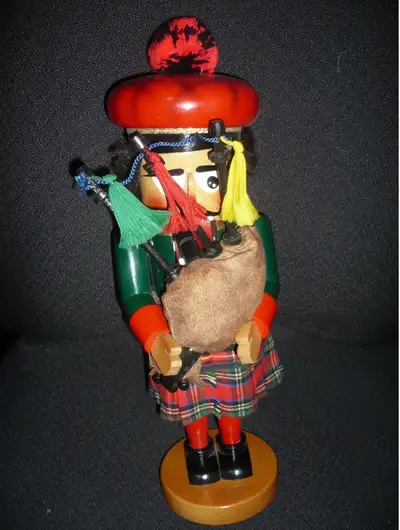 German Nutcracker by Steinbach Volkskunst-  Bagpiper, View more