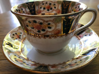 Antique HEIRLOOM MELBA English Fine Bone China TEA CUP & SAUCER