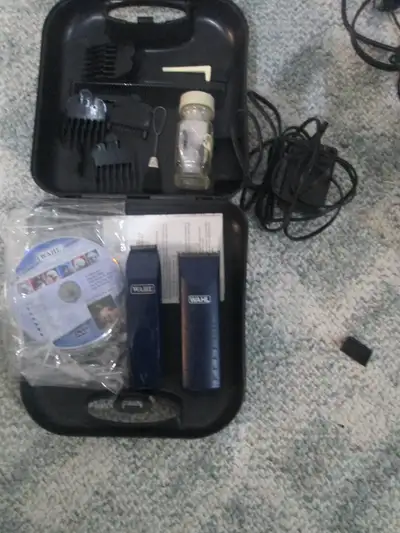Wahl trimmers / clippers. Very good condition, lightly used.
