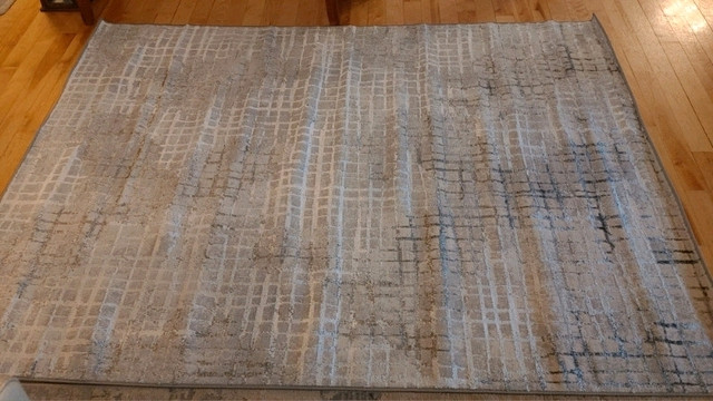 Brand New Safavieh 5' 5" x 7' 7" Modern Abstract Area Rug in Rugs, Carpets & Runners in Gatineau