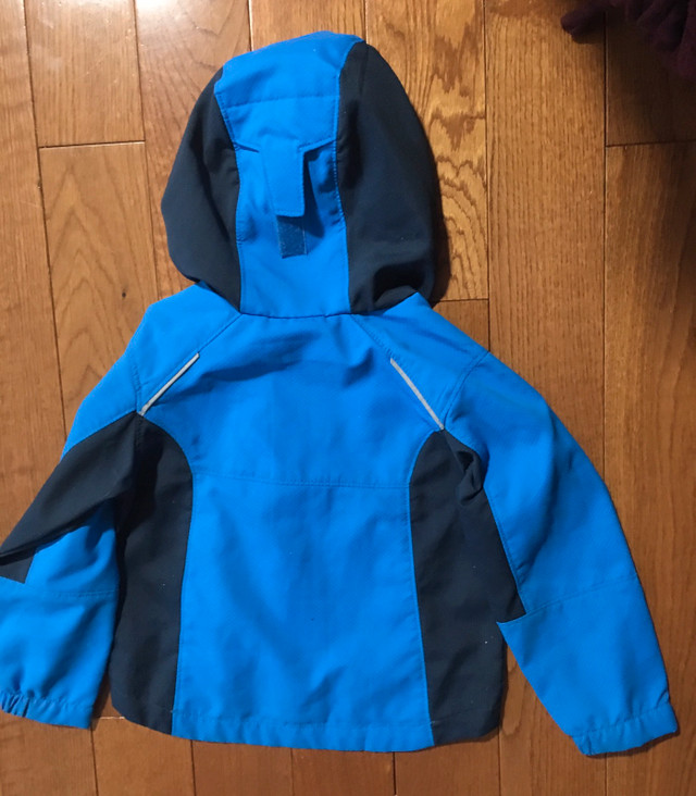 Columbia kids jacket size 2T in Clothing - 2T in London - Image 3