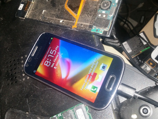 Samsung Galaxy Ace II x GT-S7560M - 4GB hundreds of cell phones dans Autre  à Ville de Montréal - Image 3